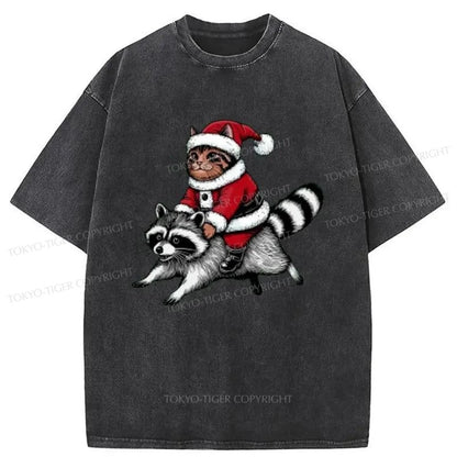 Tokyo-Tiger Santa Cat On A Raccoon Washed T-Shirt