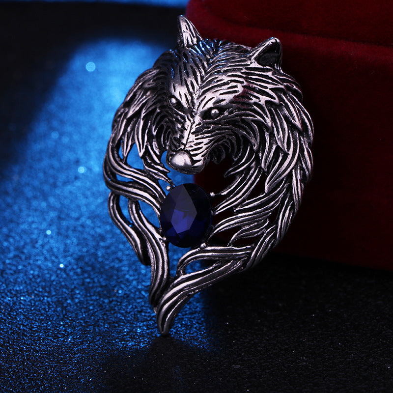 Tokyo-Tiger Vintage Domineering Wolf Pin