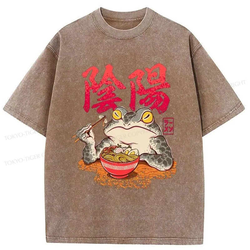 Tokyo-Tiger Frogs Eat Ramen Japanese Washed T-Shirt