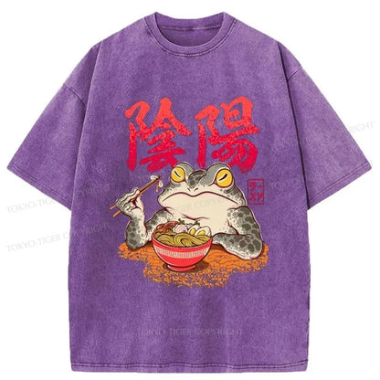 Tokyo-Tiger Frogs Eat Ramen Japanese Washed T-Shirt