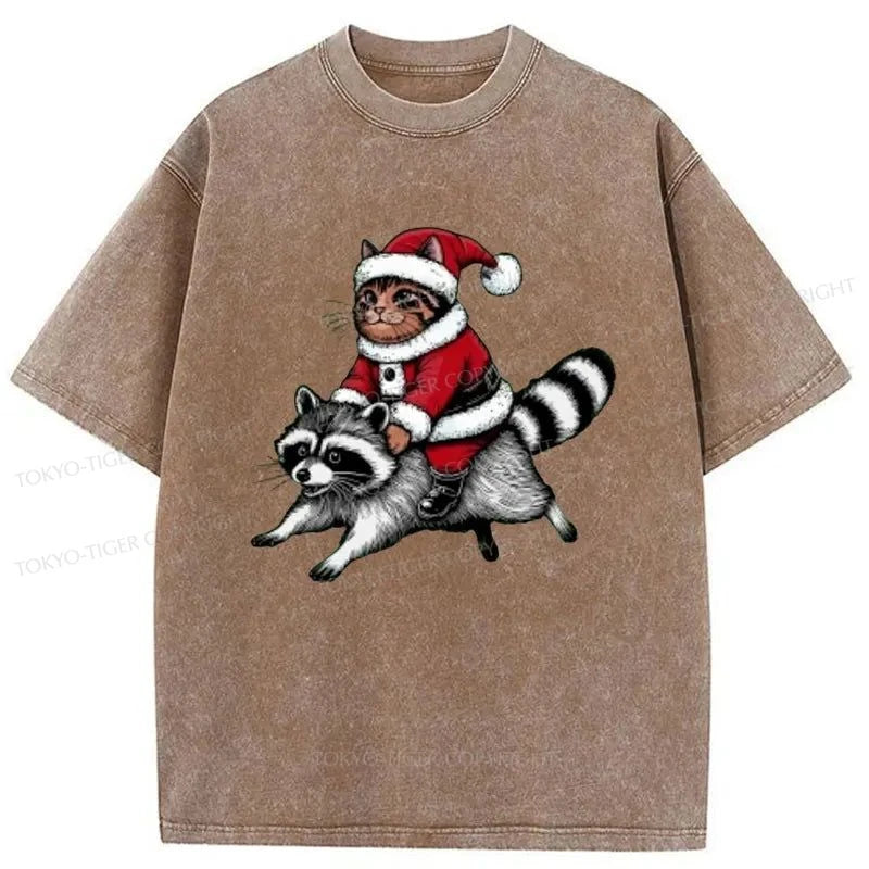 Tokyo-Tiger Santa Cat On A Raccoon Washed T-Shirt