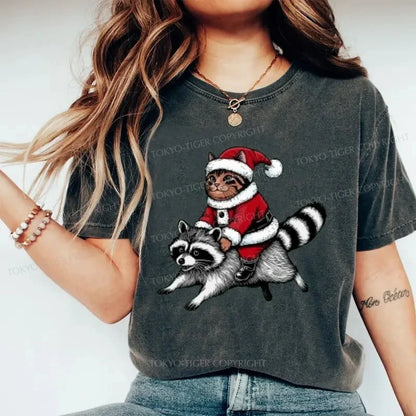 Tokyo-Tiger Santa Cat On A Raccoon Washed T-Shirt